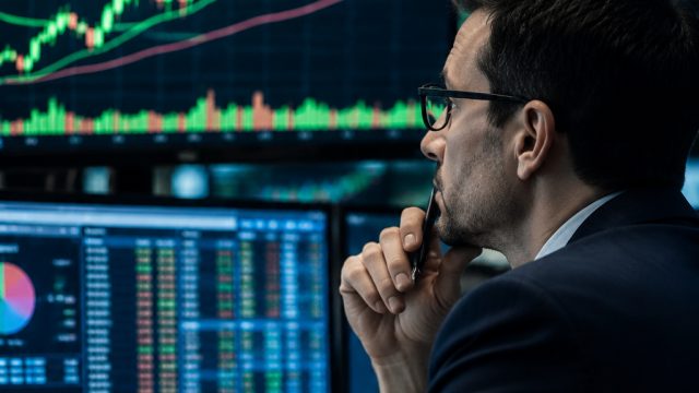 Market Insights: S&P 500 Gains Momentum Amid Micron's Strong Performance